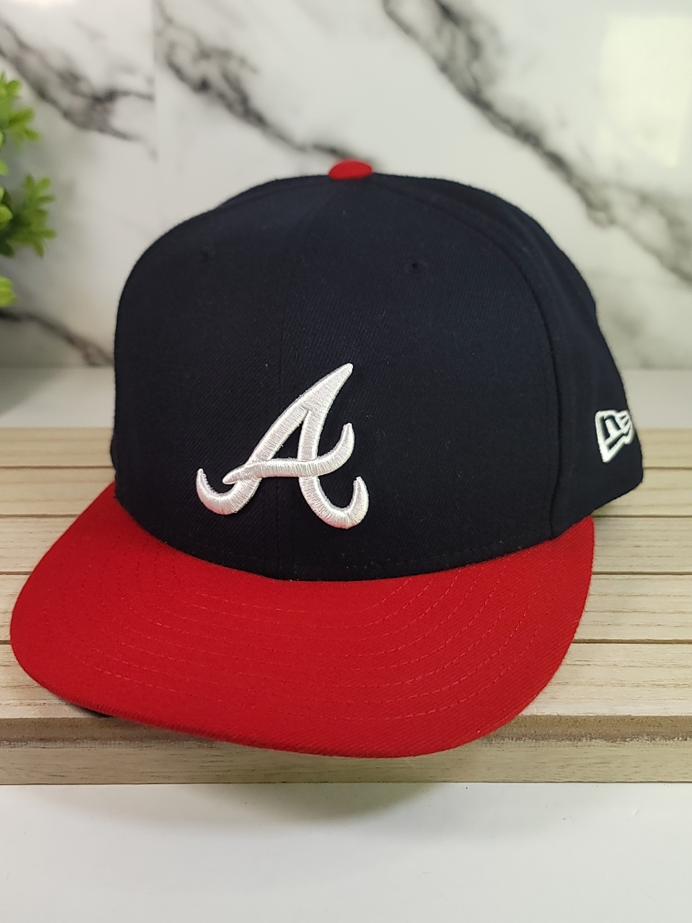 Atlanta Braves Navy & Red Baseball Cap. New Era. Fitted Hat Size 7 3/8